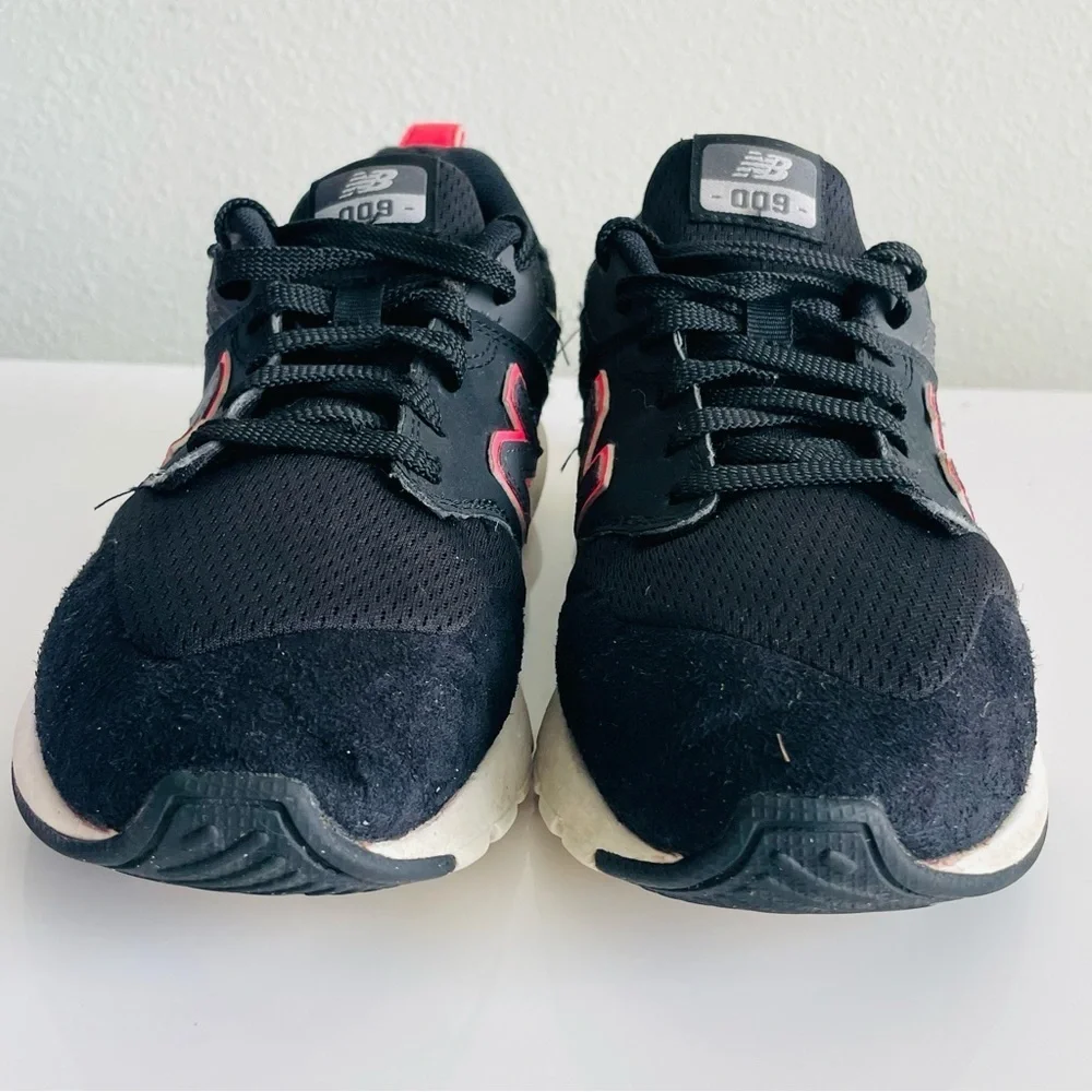 New Balance 009 women size 7